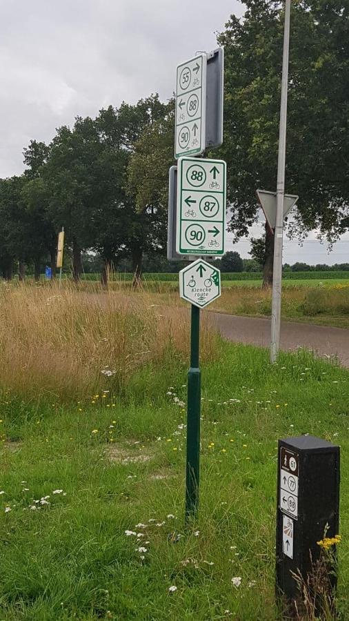 Logeerruimte In Gerenoveerde Boerderij In Apartment Wachtum
