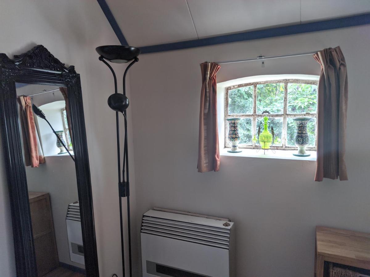 Logeerruimte In Gerenoveerde Boerderij In * Wachtum